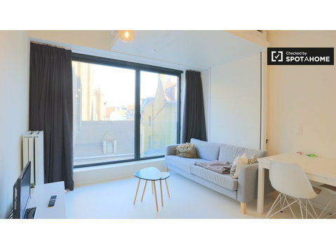 Apartamento estúdio compacto para alugar no centro da… - Apartamentos