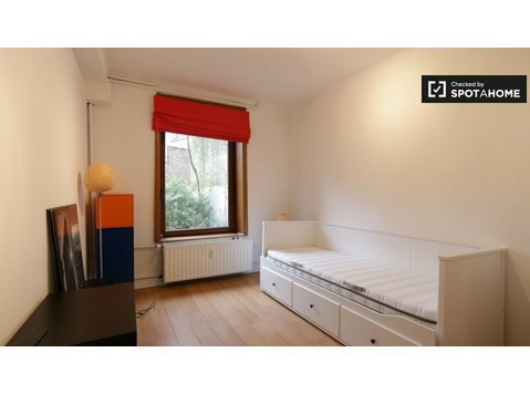 Acogedor estudio en alquiler en Etterbeek, Bruselas - Pisos