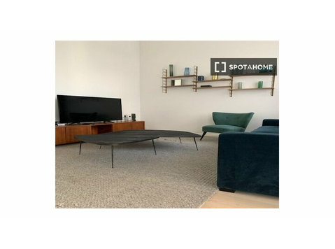 Elegante 1-Zimmer-Wohnung zur Miete in Ixelles, Brüssel - Wohnungen