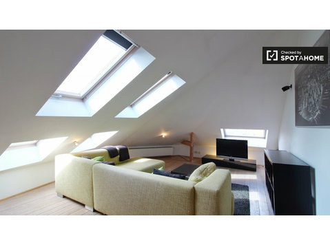Excelente apartamento de 1 quarto para alugar em Schaerbeek - Apartamentos