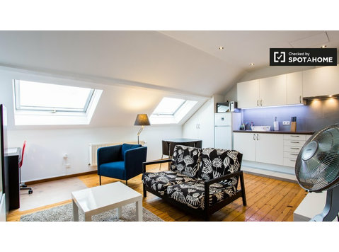 Modern 1-bedroom apartment for rent in Jette, Brussels - דירות