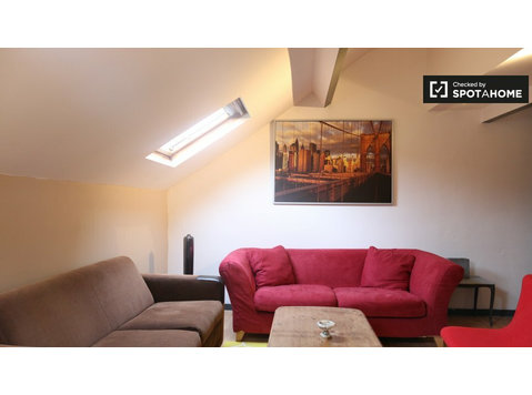 Moderne 2-Zimmer-Wohnung zur Miete in Ixelles, Brüssel - Wohnungen