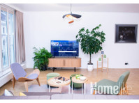 Modern Living in the ♡ of the City - 2 BR   I   2,5 BATH… - 	
Lägenheter