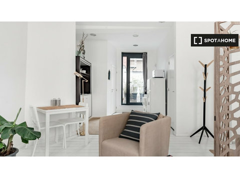 Studio moderne à louer à Bruxelles - Appartements