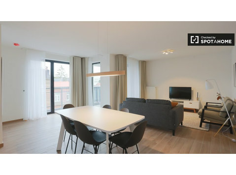 Wyrafinowany apartament z 2 sypialniami w Auderghem w… - Mieszkanie