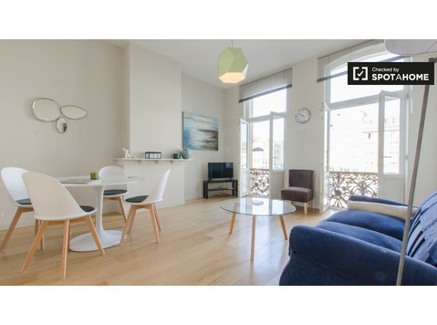 Spacious 1-bedroom apartment for rent in central Brussels - شقق