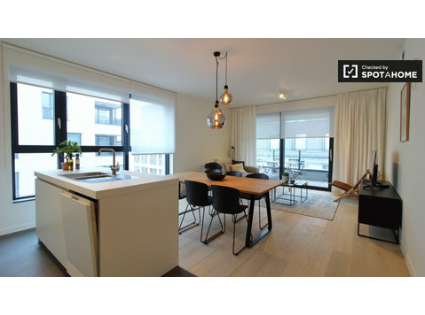 Brüksel, Ixelles'de kiralık geniş 3 yatak odalı daire - Apartman Daireleri