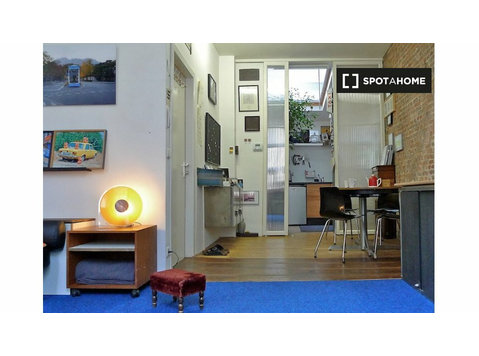 Brüksel, Anneessens'de kiralık stüdyo daire - Apartman Daireleri