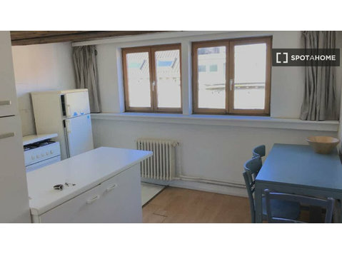 Studio apartment for rent in Brussels - 	
Lägenheter