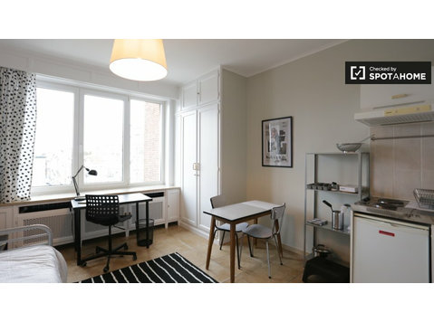 Studio apartment for rent in Ixelles, Brussels - Apartemen