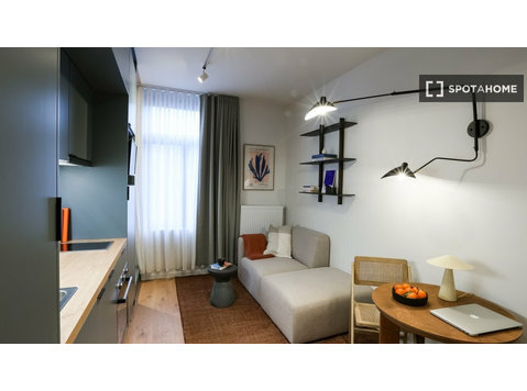 Apartamento estúdio para alugar em Marollen, Bruxelas - Apartamentos