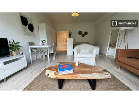Studio apartment for rent in Uccle, Brussels - Apartments