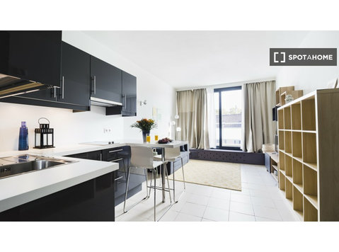 Studio à louer à Berckmans-Hôtel des Monnaies, Bruxelles - Appartements