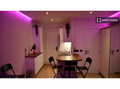 Studio zu vermieten in Bruxelles-Ville, Brüssel - Wohnungen