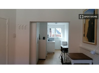 Studio for rent in Matonge, Brussels - Apartments
