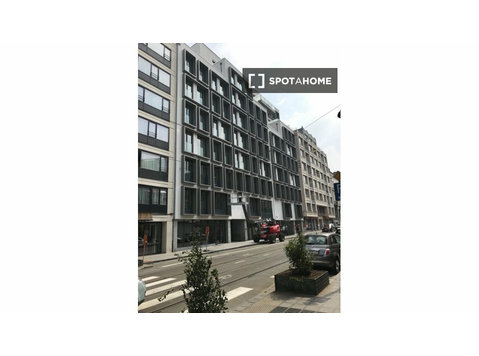 Studio for rent in Saint-Gilles, Brussels - Apartments