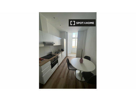 Studio à louer à Squares, Bruxelles - Appartements