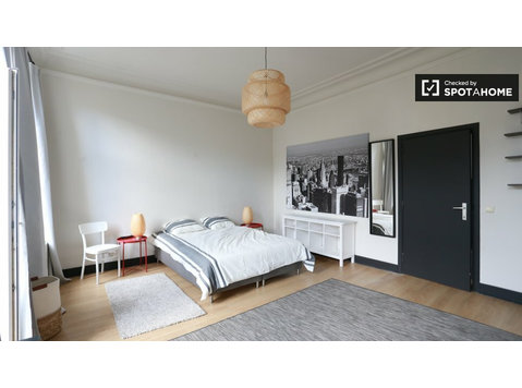 Brussels Şehir Merkezinde kiralık şık 1 yatak odalı daire - Apartman Daireleri