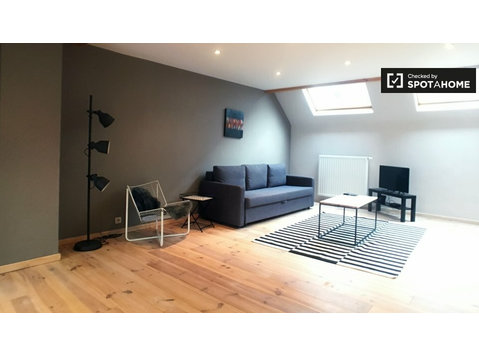 Apartamento de 1 quarto elegante para alugar em Ixelles,… - Apartamentos