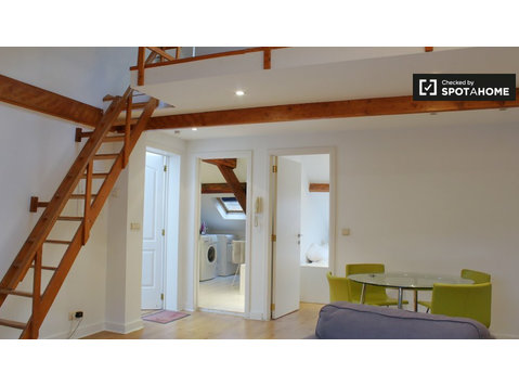 Stylish 2-bedroom apartment for rent in Ixelles, Brussels - Korterid