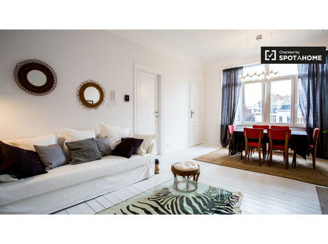 Élégant appartement de 2 chambres à louer à Schaerbeek,… - Appartements