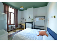 Saint-Henri - Private Room (1) - 	
Lägenheter