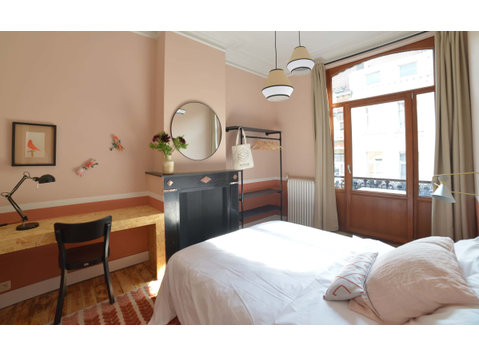 Saint-Henri - Private Room (2) - 	
Lägenheter