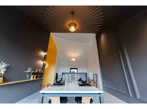 Luxury Penthouse & Terrace in Mons City Center - Apartments