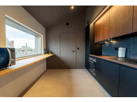 Luxury Penthouse & Terrace in Mons City Center - Apartemen