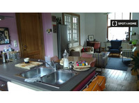 Rooms for rent in 3-bedroom house in Liege - For Rent