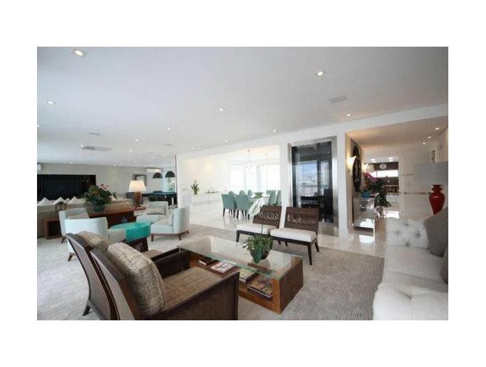 Luxury new 4 suites condo apartment with full leisure area - Apartman Daireleri