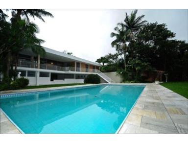 Luxe 4 Suites Condo House + Bar Giant Garden Pool Cellar - Houses