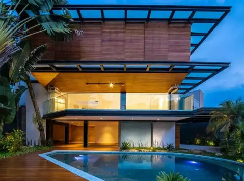 Unfurnished beautiful condo house with garage and pool - Casas