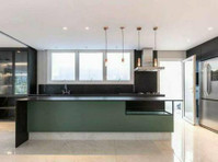 Unfurnished new condo house 4 beds 5 baths garage and pool - Häuser