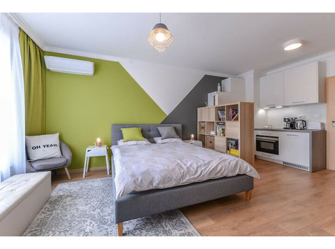 Flatio - all utilities included - The Spot - Stylish… - For Rent