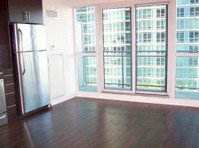 1 Bed Condo, Great Amenities, 1 Parking, Close to Downtown - Appartamenti