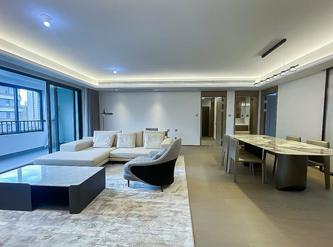 Hfh Sip apartment |modern and minimalist | Located near the - Appartamenti