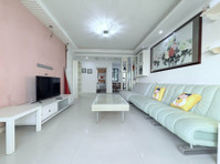 Jinji Lake & Dushu Lake Side/Fully furnished/Spacious/Metro - Apartments