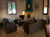 Amazing 4 bedroom bungalow of 350sqm internal area built on… - Куќи