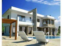 House Larnaca - Rumah