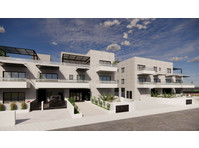 The apartment complex consisting of 2 buildings and a total… - บ้าน