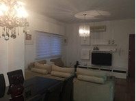 A furnished 3 bedroom apartment in central Limassol Mesa… - Domy