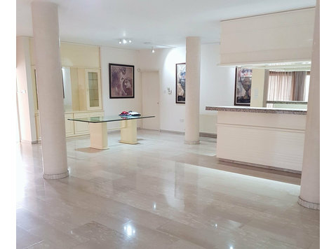 A nice three bedroom upper floor house fully renovated in… - خانه ها