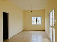A nice three bedroom upper floor house in Ipsonas area in… - Case