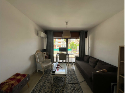 A two bedroom apartment is now available. It is located in… - Hus