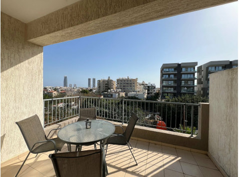 Beautiful two bedroom apartment available in Agios… - Huizen