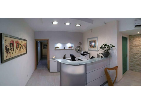 Discover this 8sq.m. of office space available for rent,… - Huse