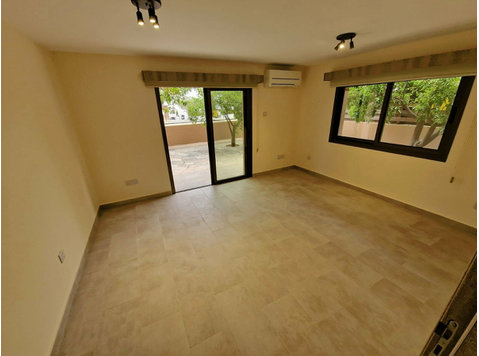 Discover this newly-renovated 1-bedroom ground floor… - Rumah