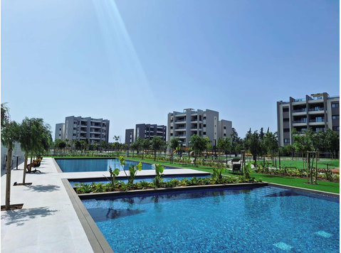 Discover your new home in the prestigious Sunset Gardens, a… - Müstakil Evler