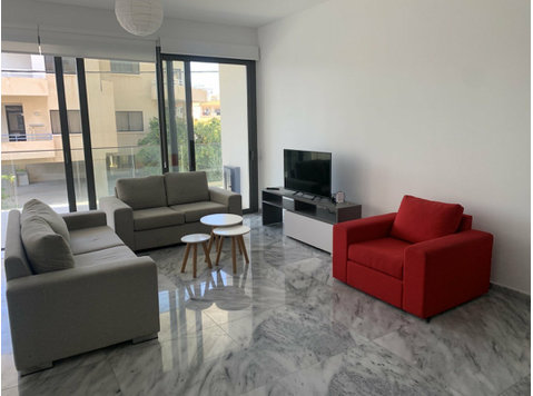 For sale two bedrooms apartment located in Germasogeia… - 주택